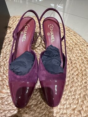 CHANEL 26A BURGUNDY SLINGBACKS